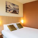 Ibis Centre 3*