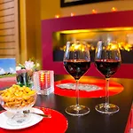 莱顿中心宜必思酒店 酒店 莱顿