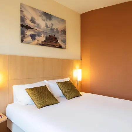 Ibis Centre 3*