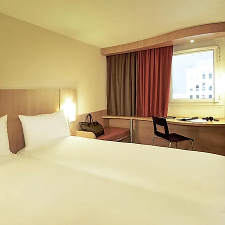 Ibis Centre Hotel