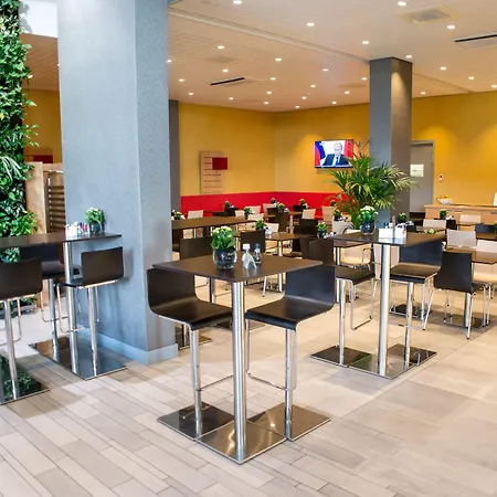 Ibis Centre Отель