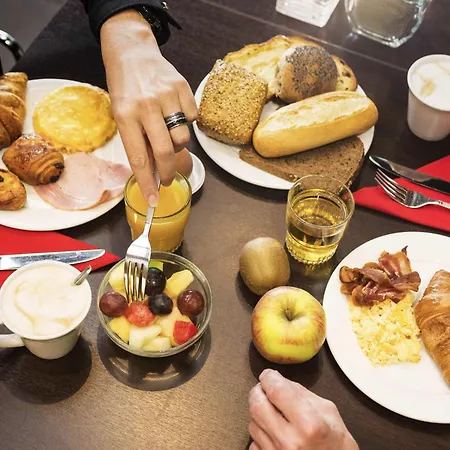 Ibis Centre 3* ליידן