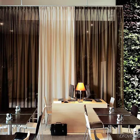 Hotel Ibis Centre 3*