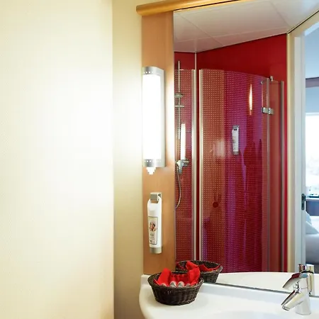 Ibis Centre 3*