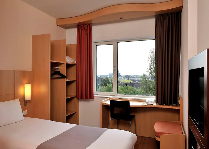 Ibis Centre מלון 3*