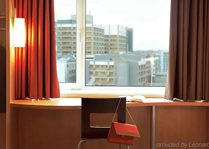 Ibis Centre Hotel 3*