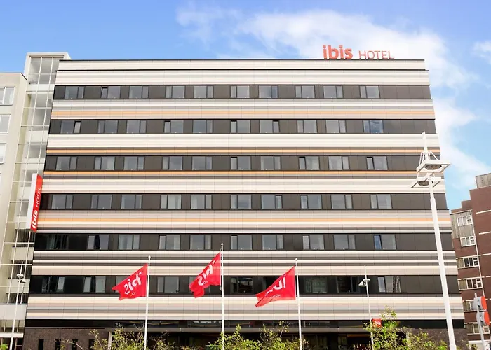 מלון Ibis Centre 3*