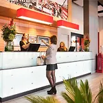 Ibis Centre Hotel 3*