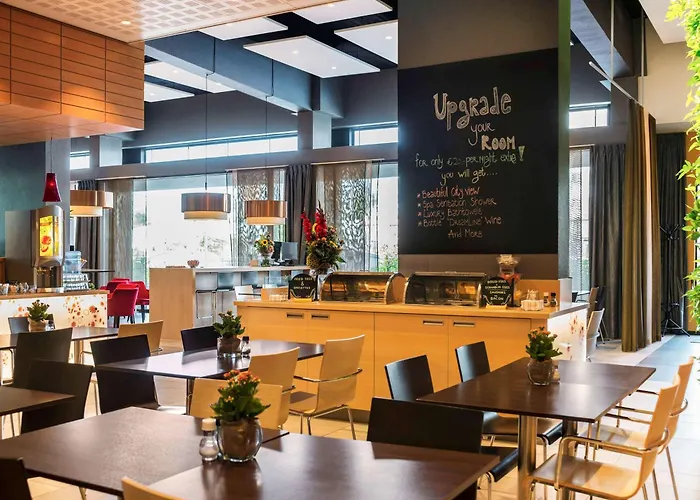 Ibis Centre Hotel 3*